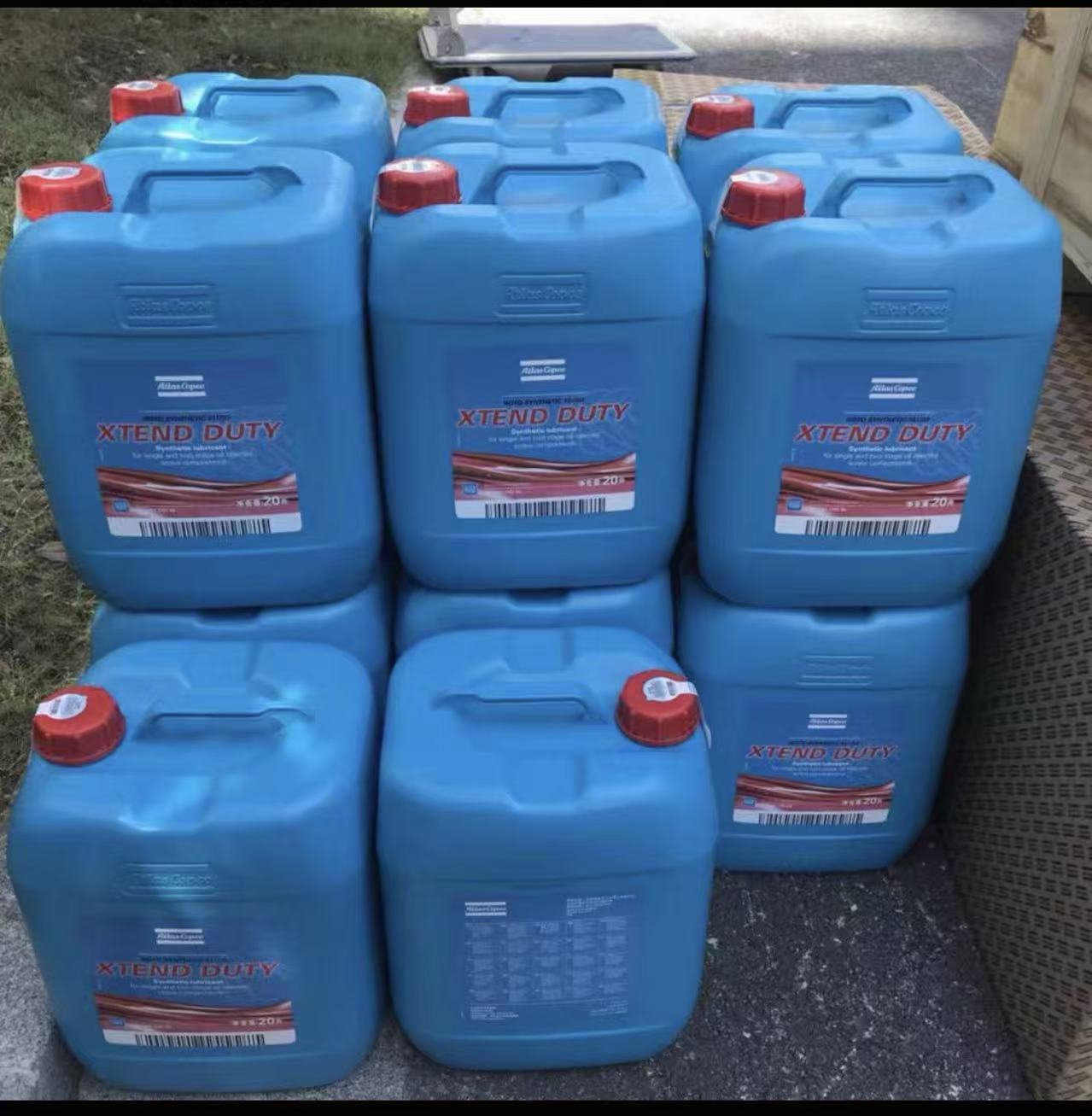 Atlas Copco compressor oil supply